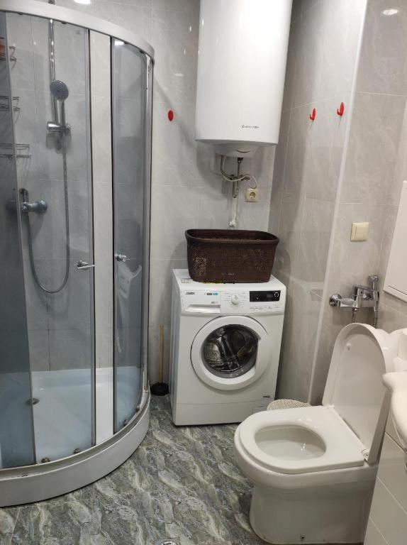 Apartment On Sherif Khimshiashvili Street 15B Batumi Zewnętrze zdjęcie