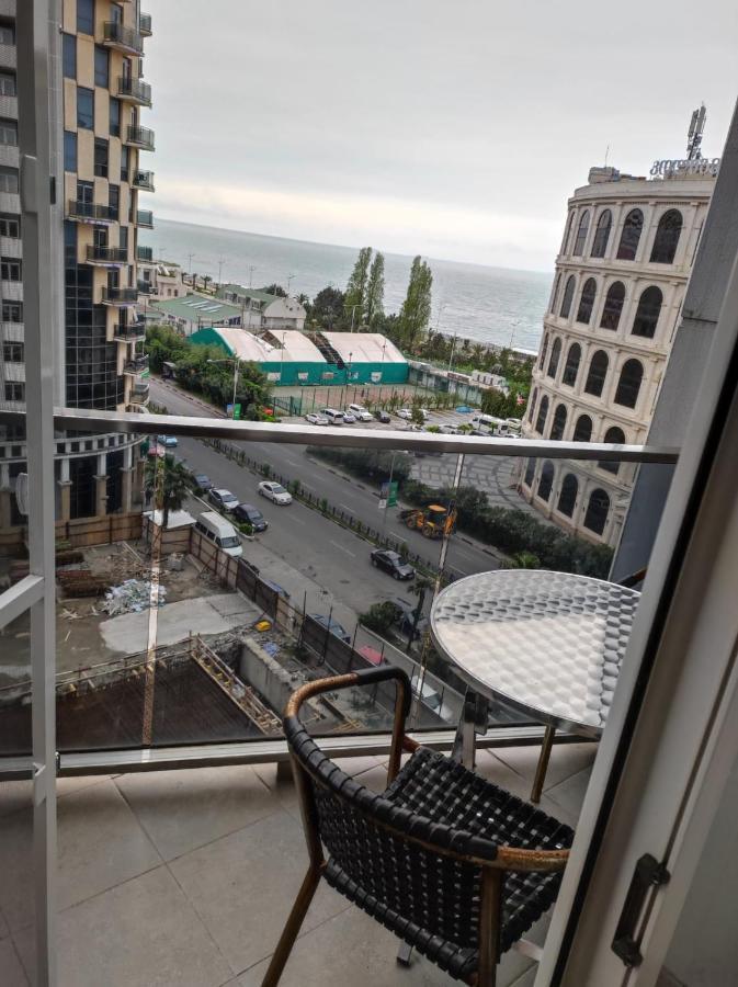 Apartment On Sherif Khimshiashvili Street 15B Batumi Zewnętrze zdjęcie