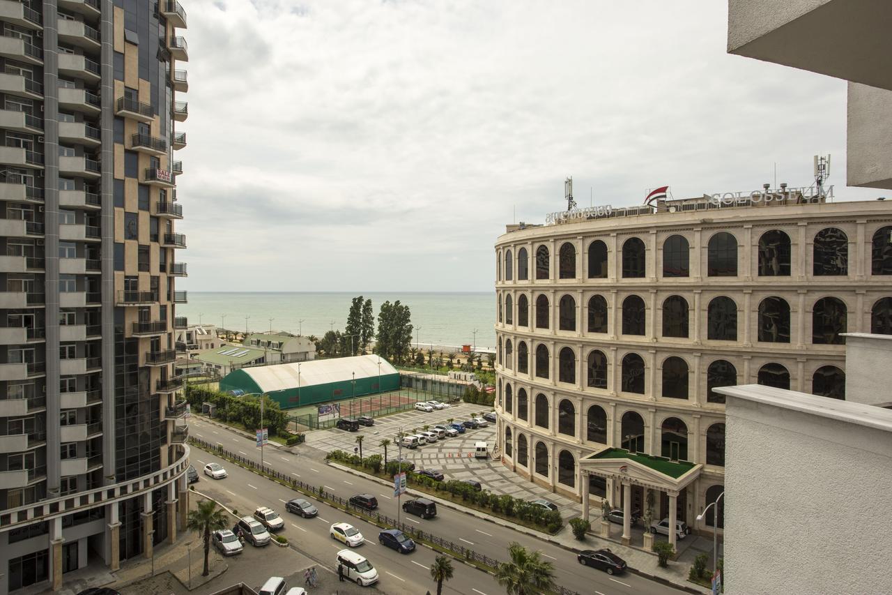 Apartment On Sherif Khimshiashvili Street 15B Batumi Zewnętrze zdjęcie